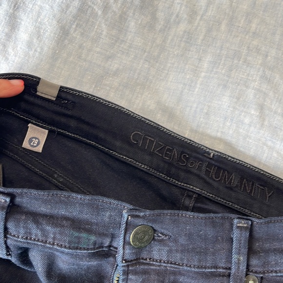 Citizens of Humanity Rocket Jean Dark Wash - Picture 3 of 5